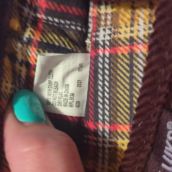 Muk Luks Slippers - Picture 9 of 9